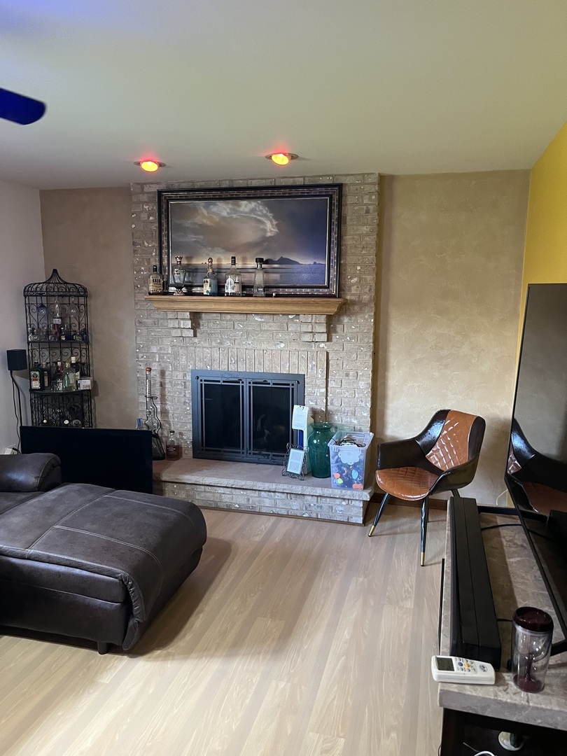 12024 S Van Beveren Drive, Alsip, IL 60803