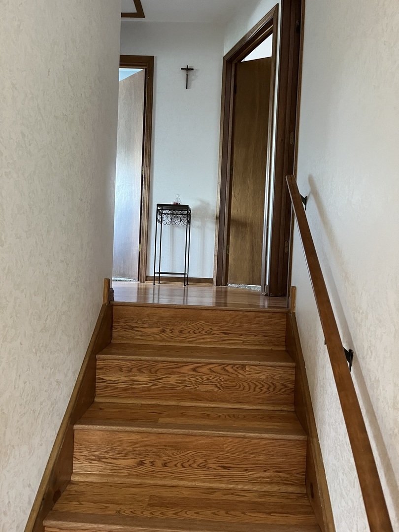12024 S Van Beveren Drive, Alsip, IL 60803