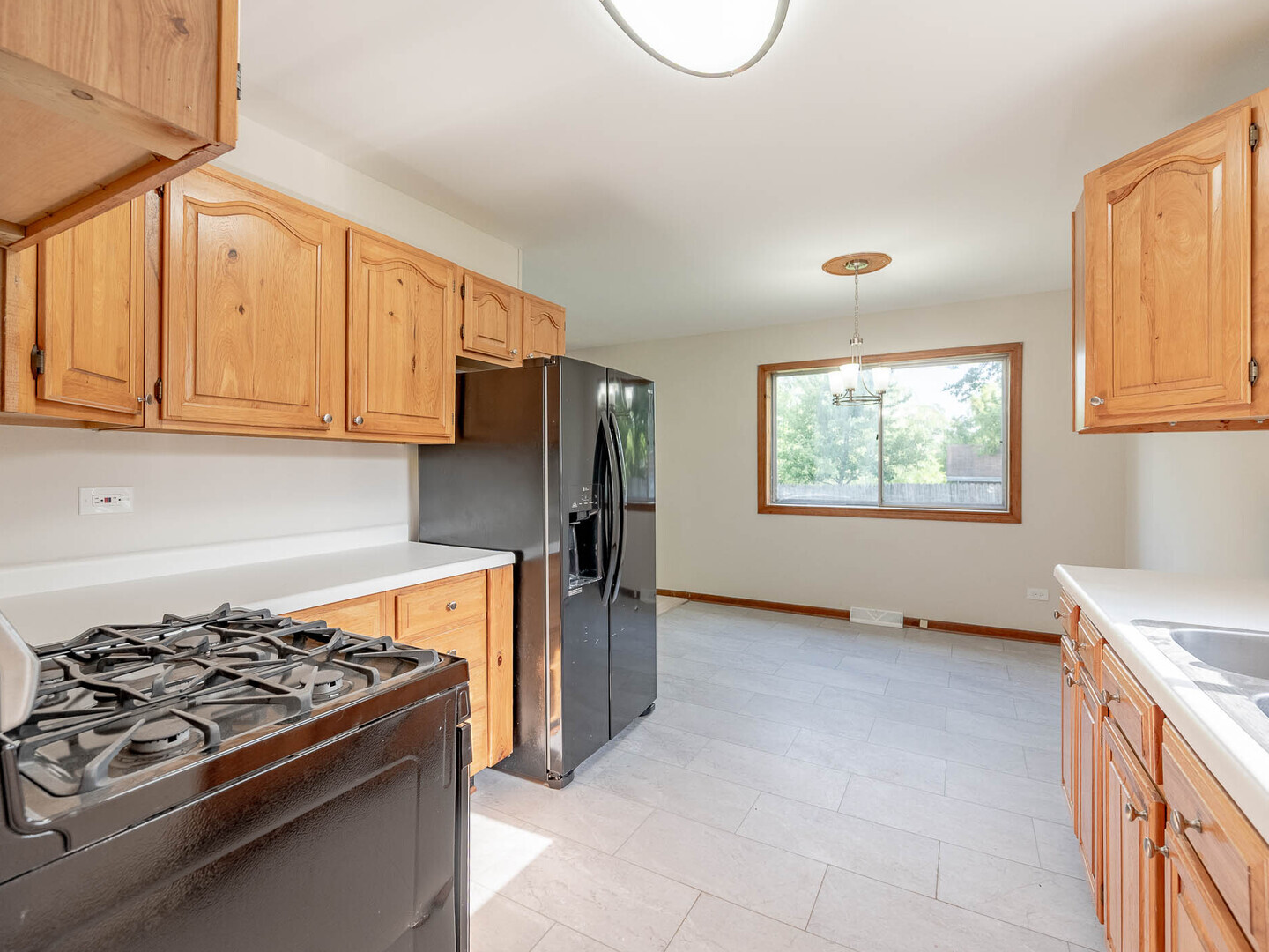 15117 La Crosse Avenue, Oak Forest, IL 60452