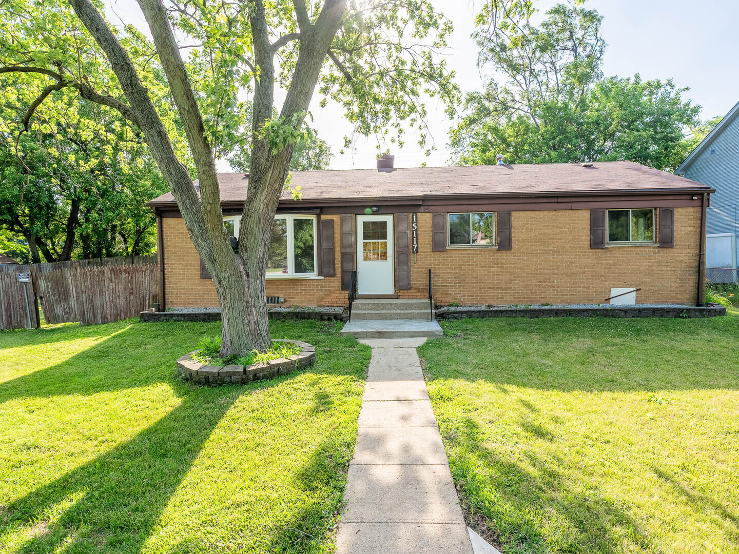 15117 La Crosse Avenue, Oak Forest, IL 60452
