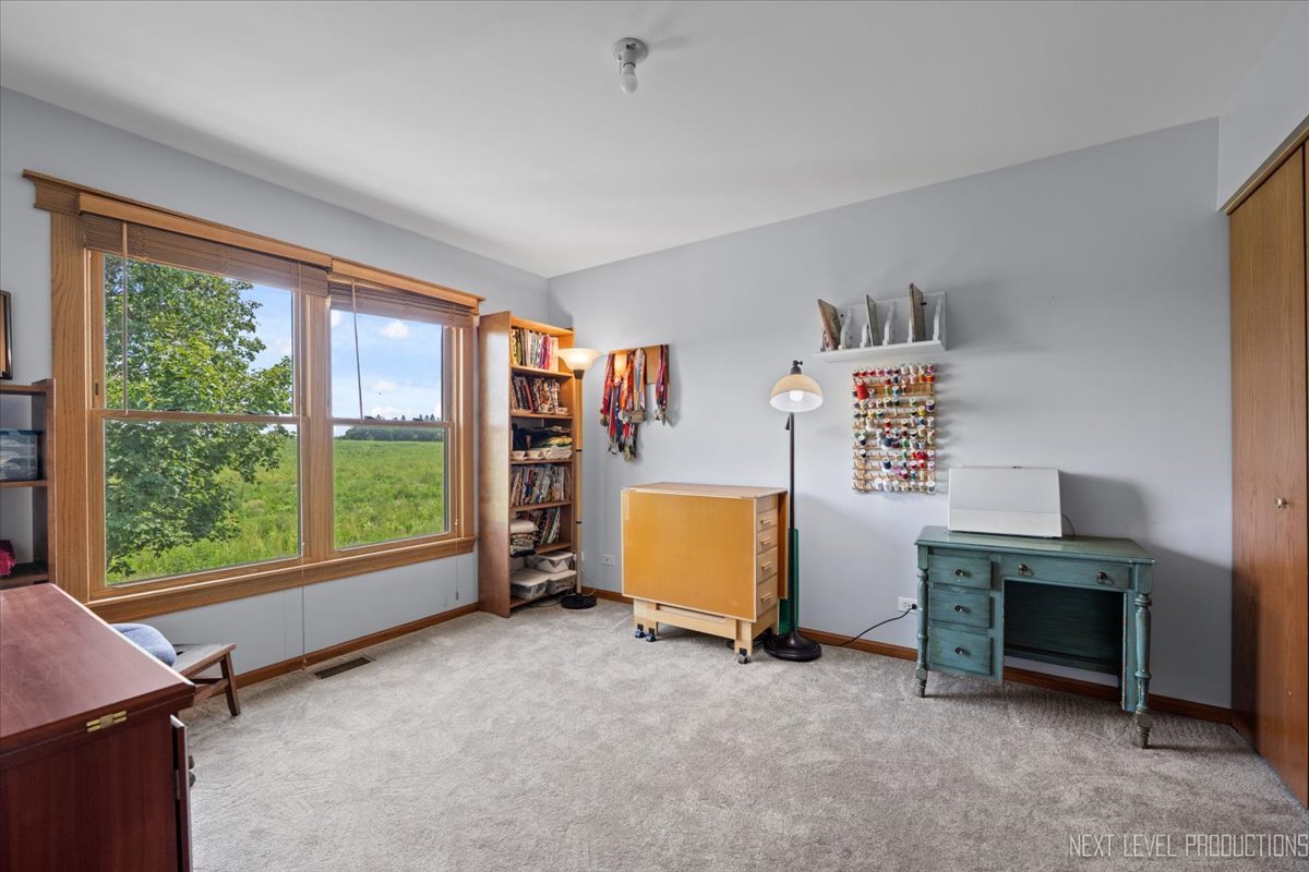 209 Somerset Drive, Sugar Grove, IL 60554