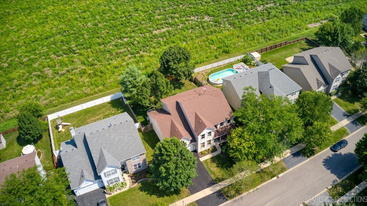209 Somerset Drive, Sugar Grove, IL 60554