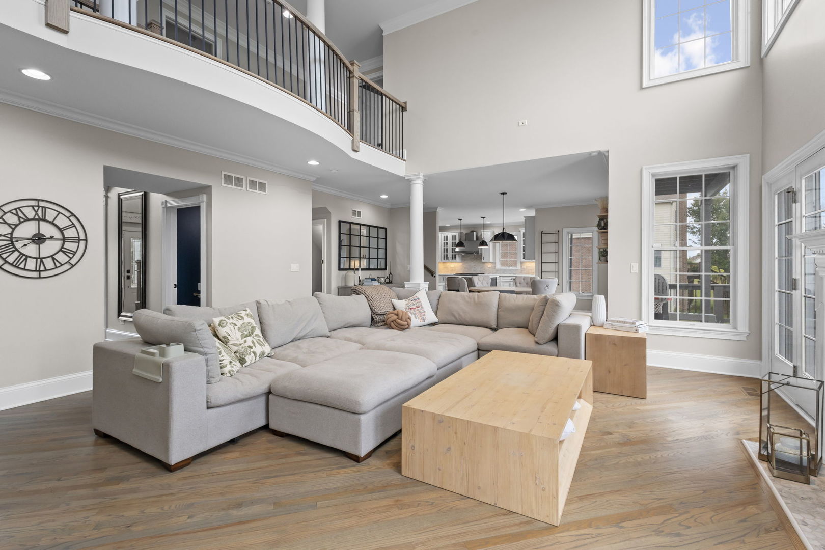4 Tournament Drive, Hawthorn Woods, IL 60047