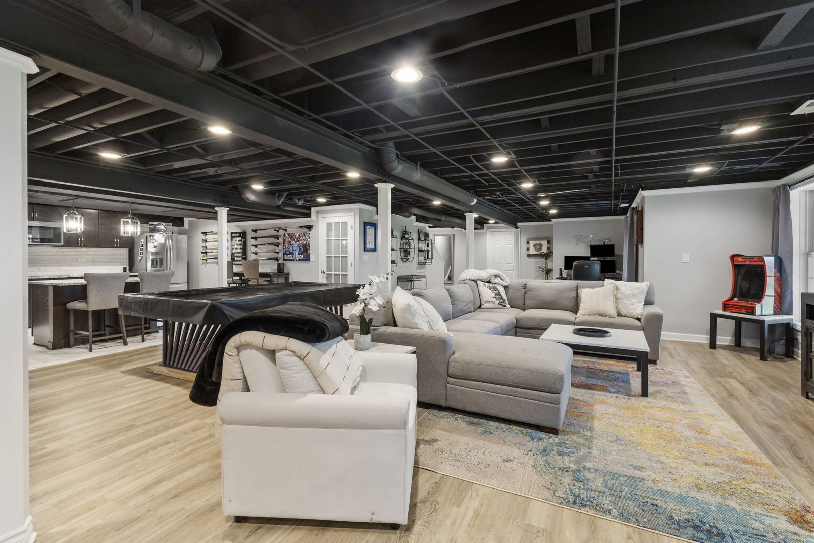 4 Tournament Drive, Hawthorn Woods, IL 60047