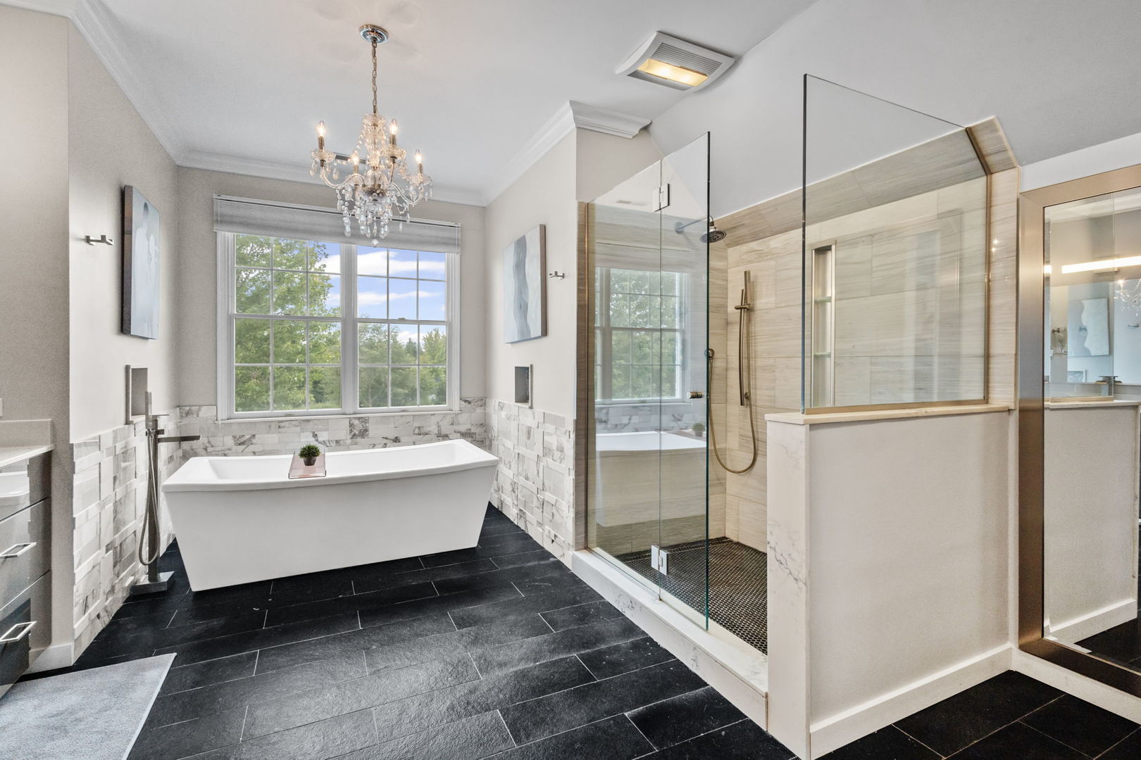 4 Tournament Drive, Hawthorn Woods, IL 60047