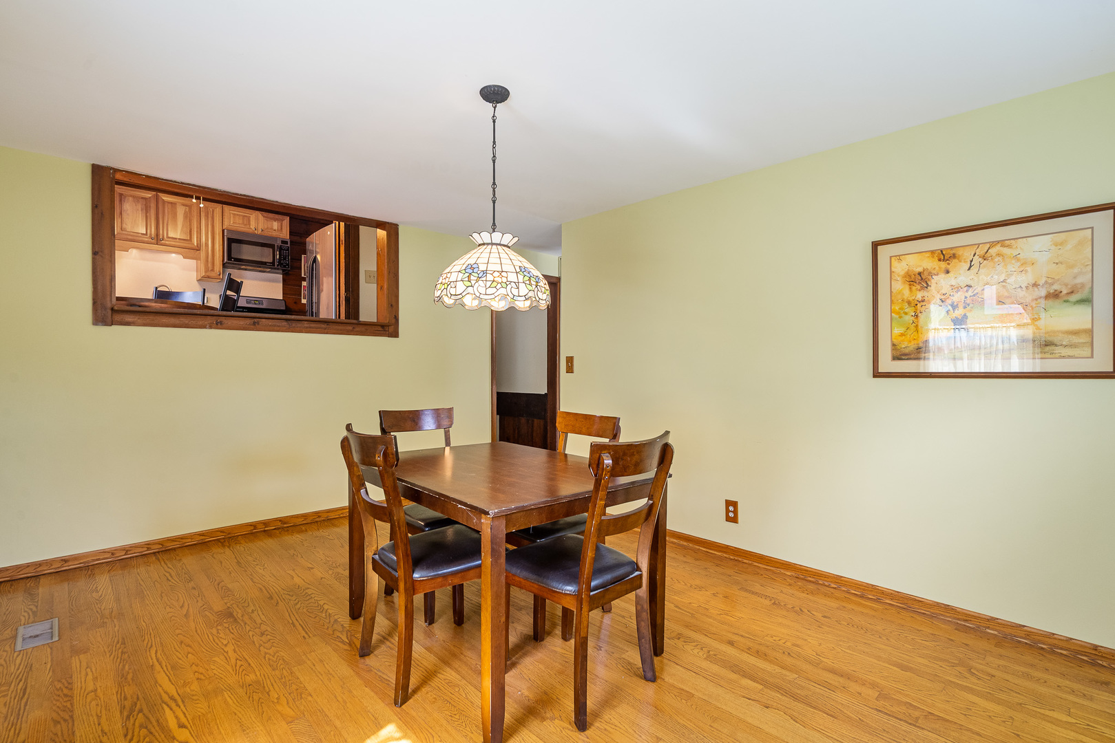 305 Schwab Street, Thornton, IL 60476