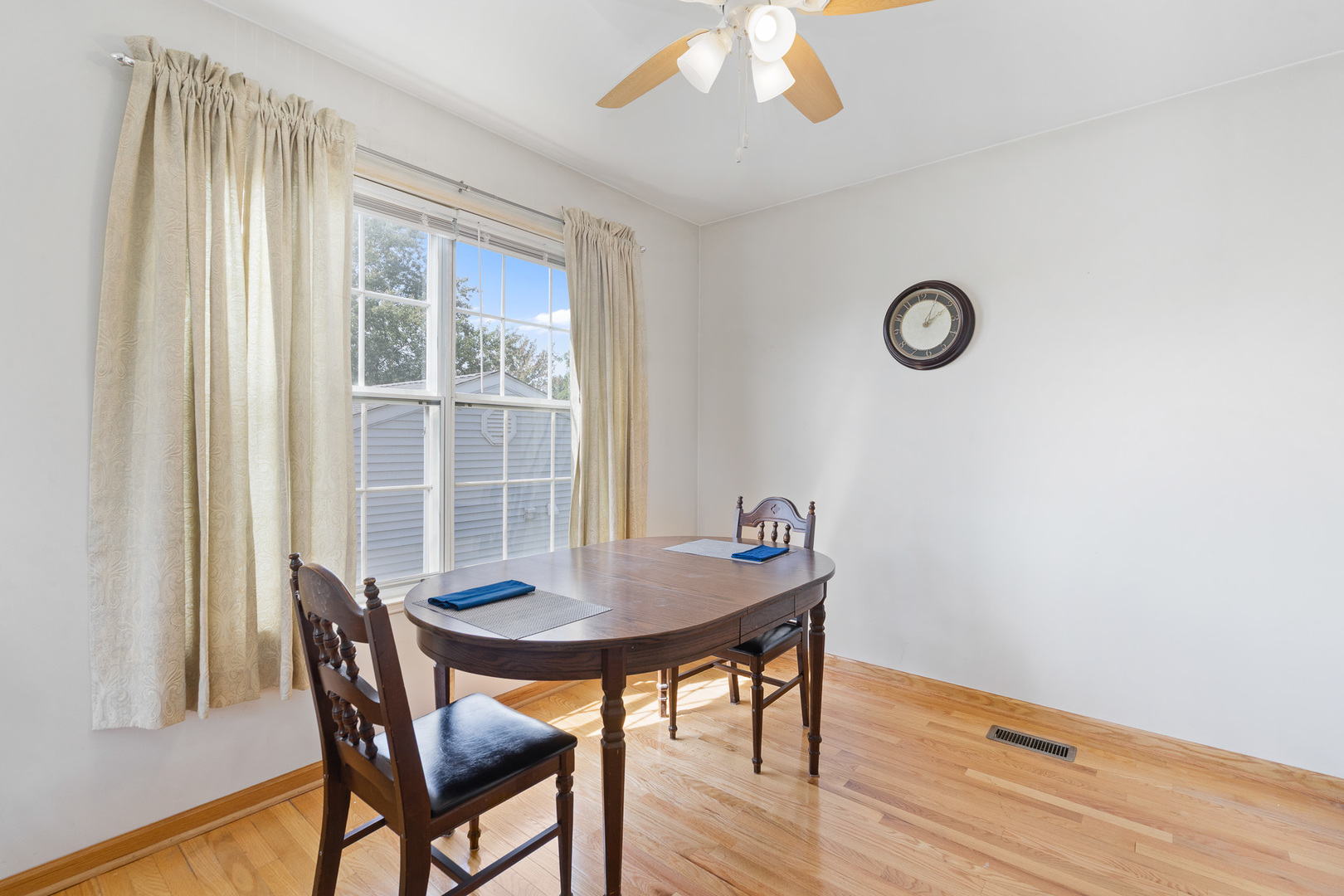7746 W North Avenue, Frankfort, IL 60423