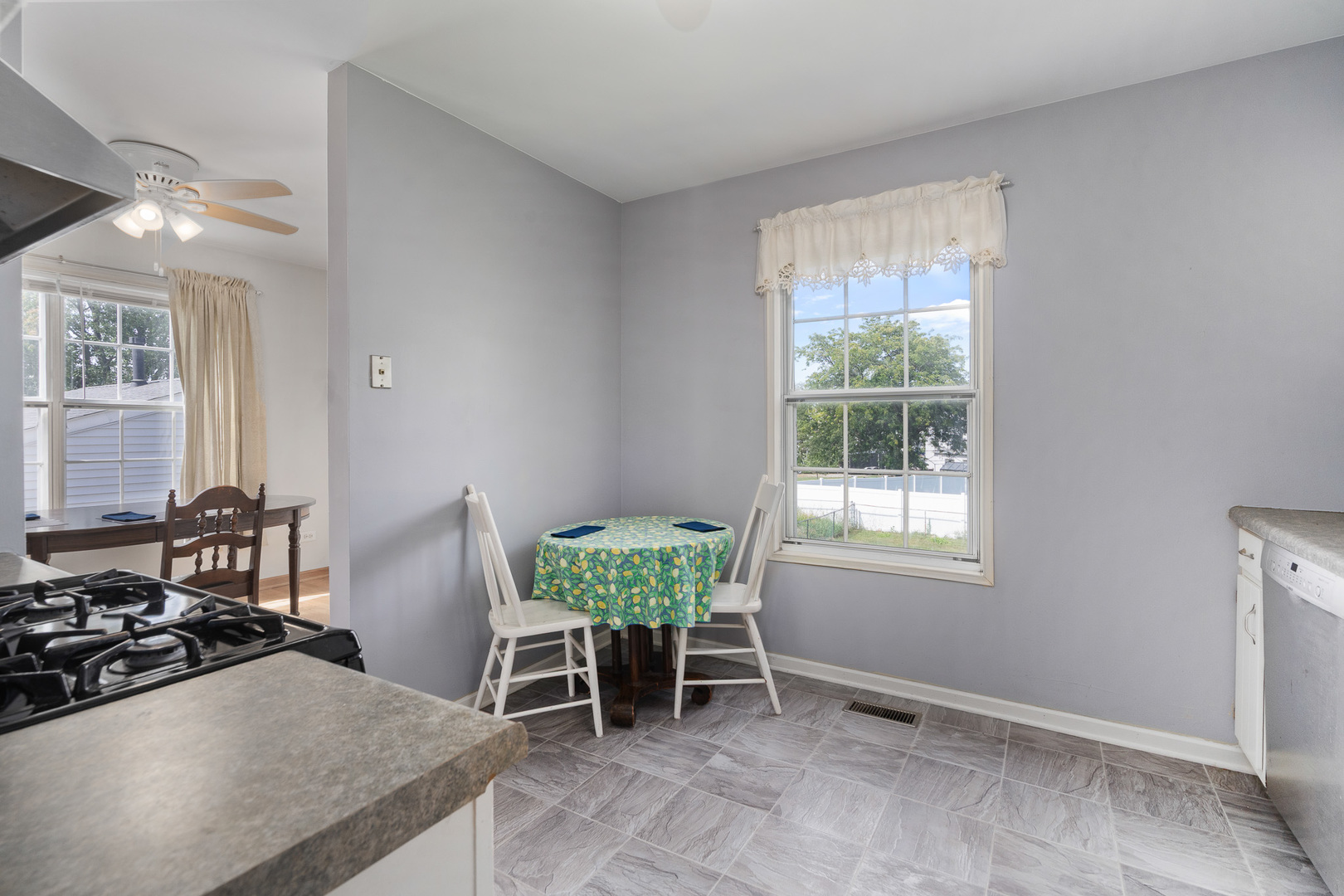 7746 W North Avenue, Frankfort, IL 60423