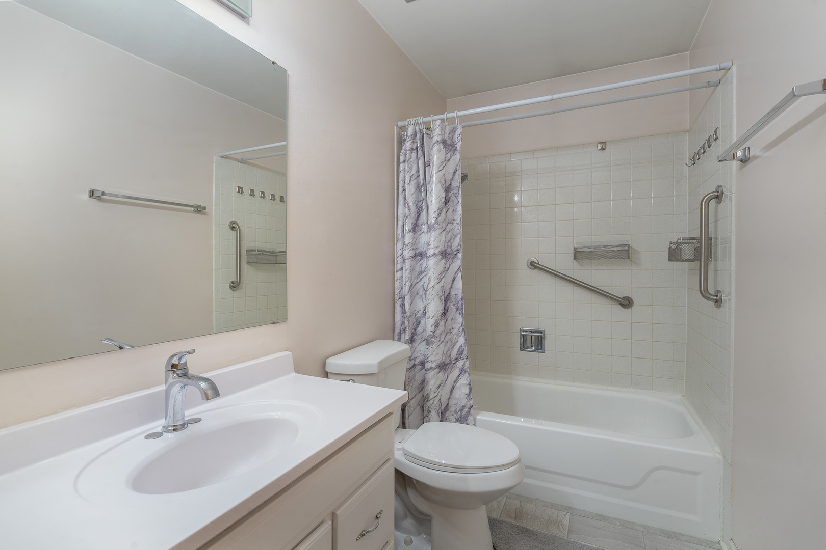 7746 W North Avenue, Frankfort, IL 60423