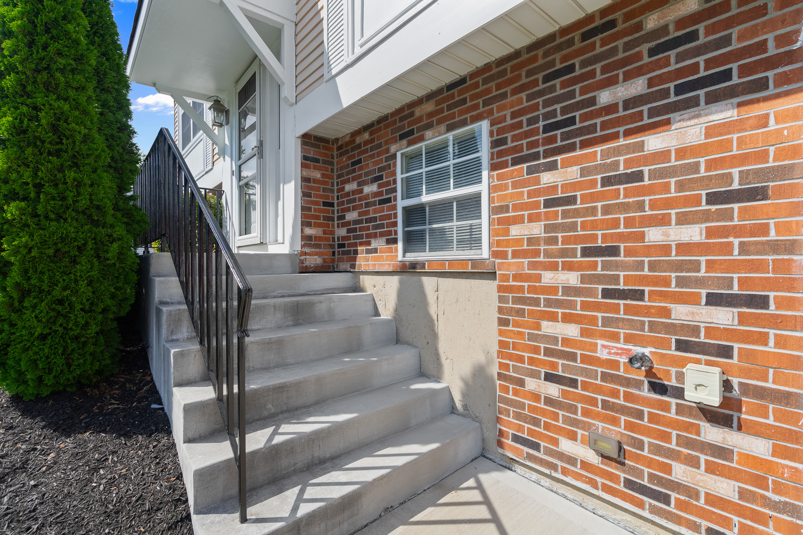 7746 W North Avenue, Frankfort, IL 60423