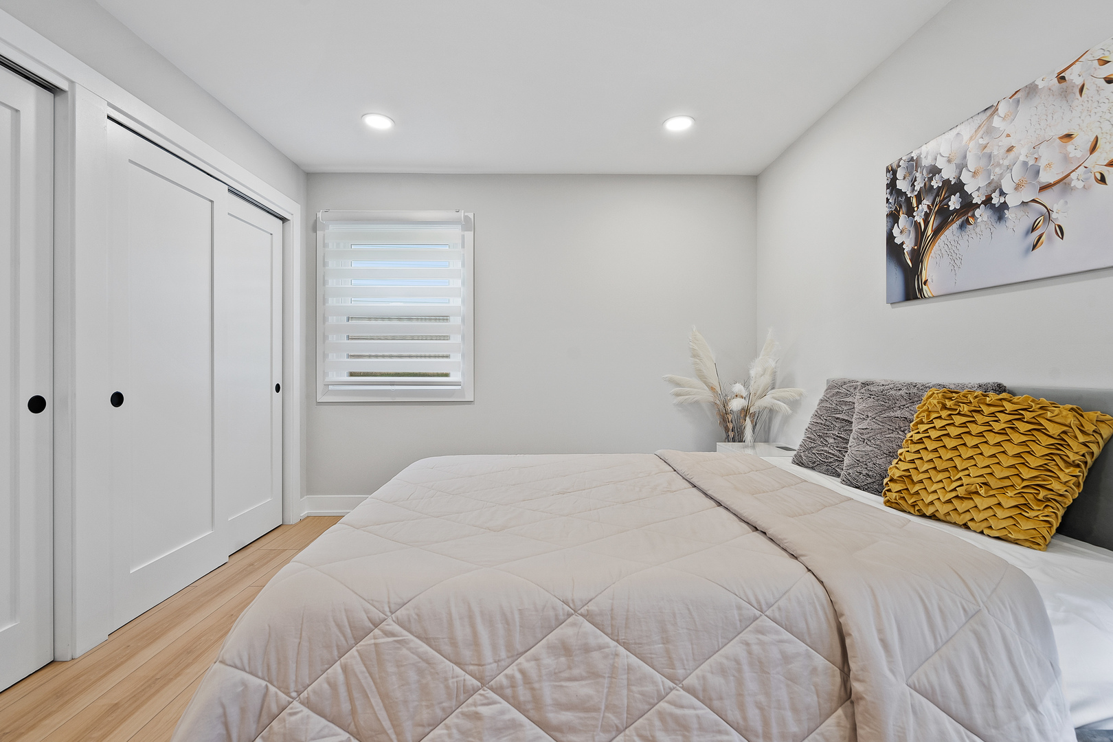 421 N Braintree Drive, Schaumburg, IL 60194