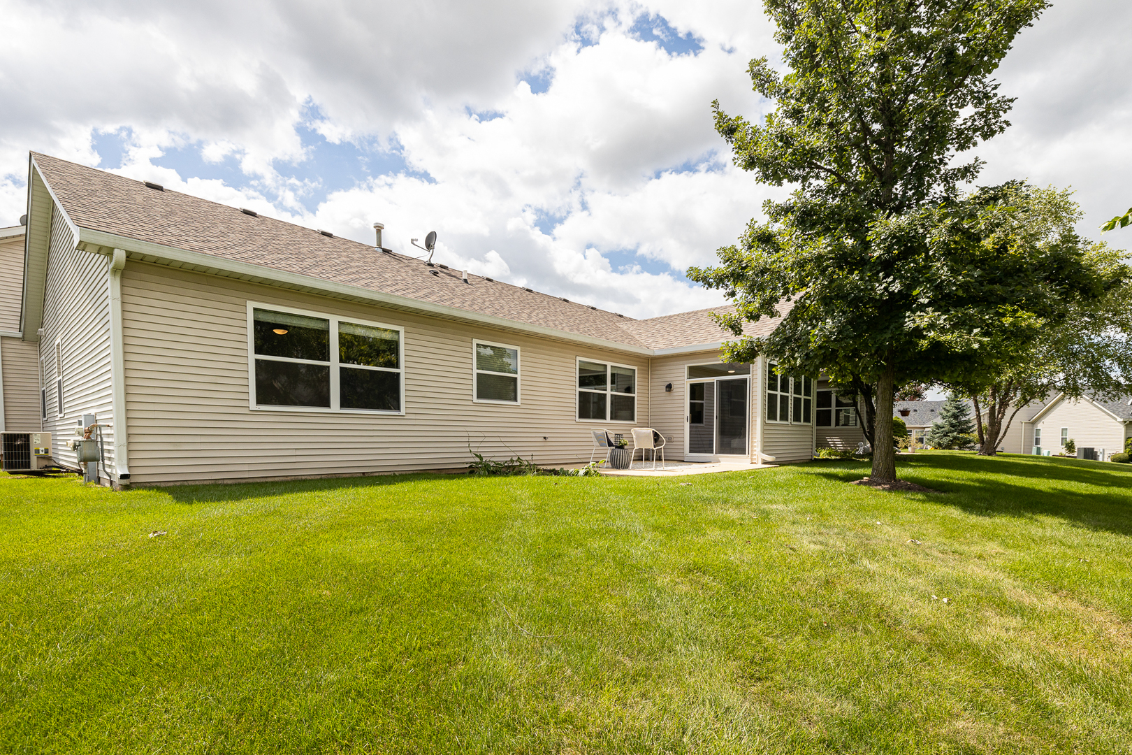 1457 W Ludington Circle, Romeoville, IL 60446