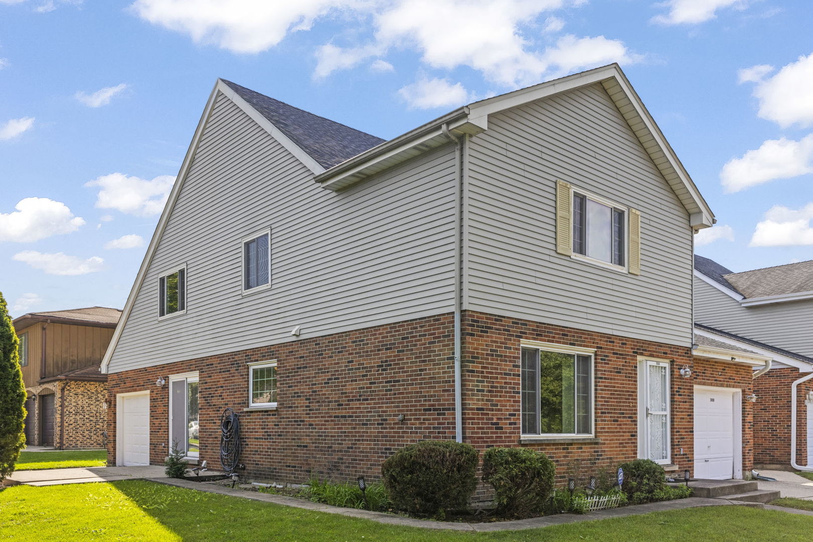 300 Starling Court #A, Bloomingdale, IL 60108