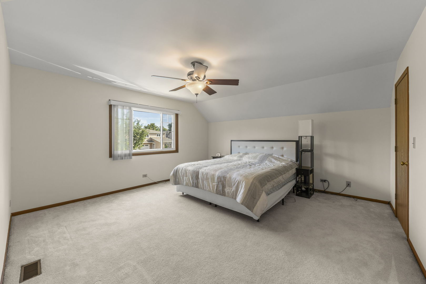 300 Starling Court #A, Bloomingdale, IL 60108