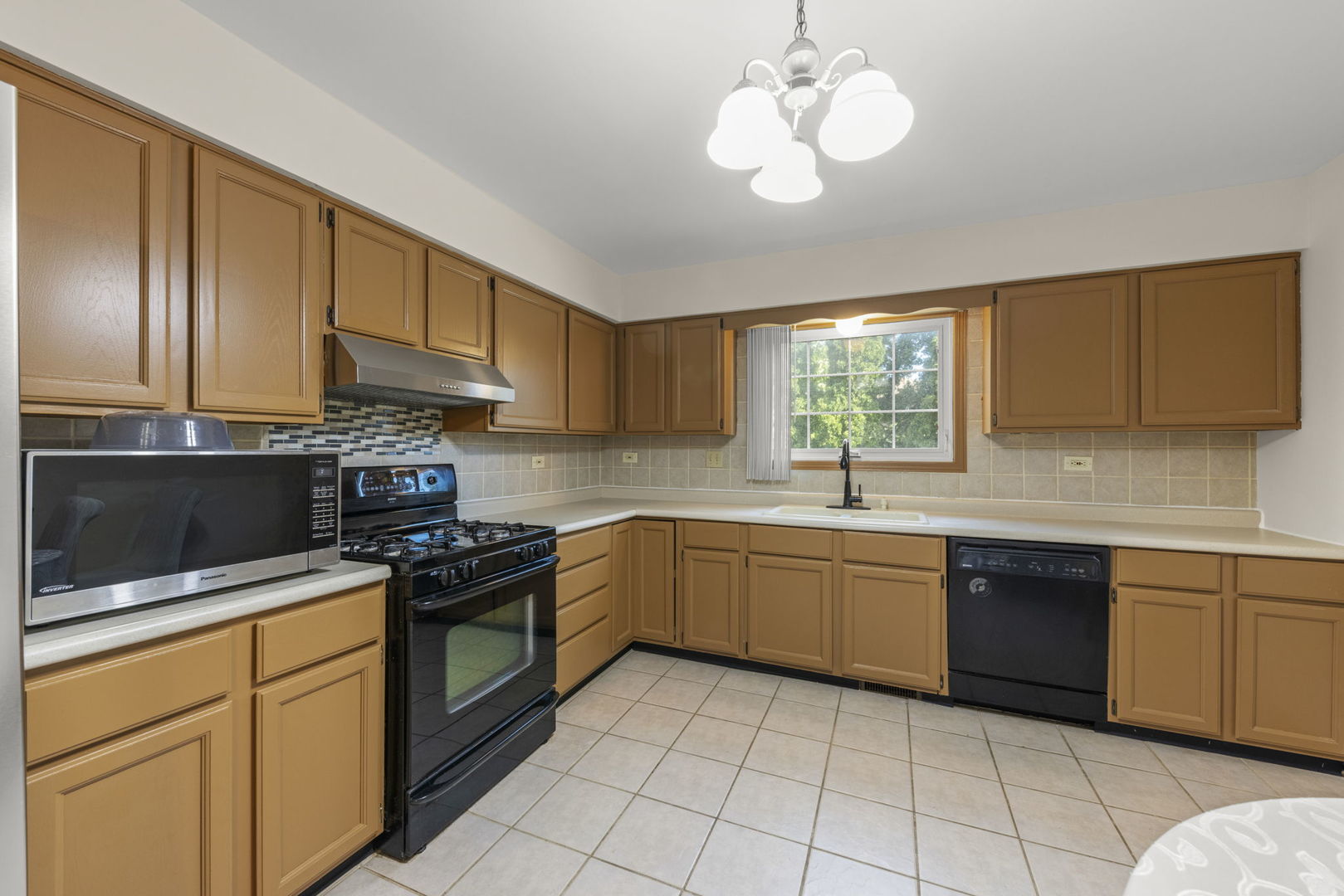 300 Starling Court #A, Bloomingdale, IL 60108