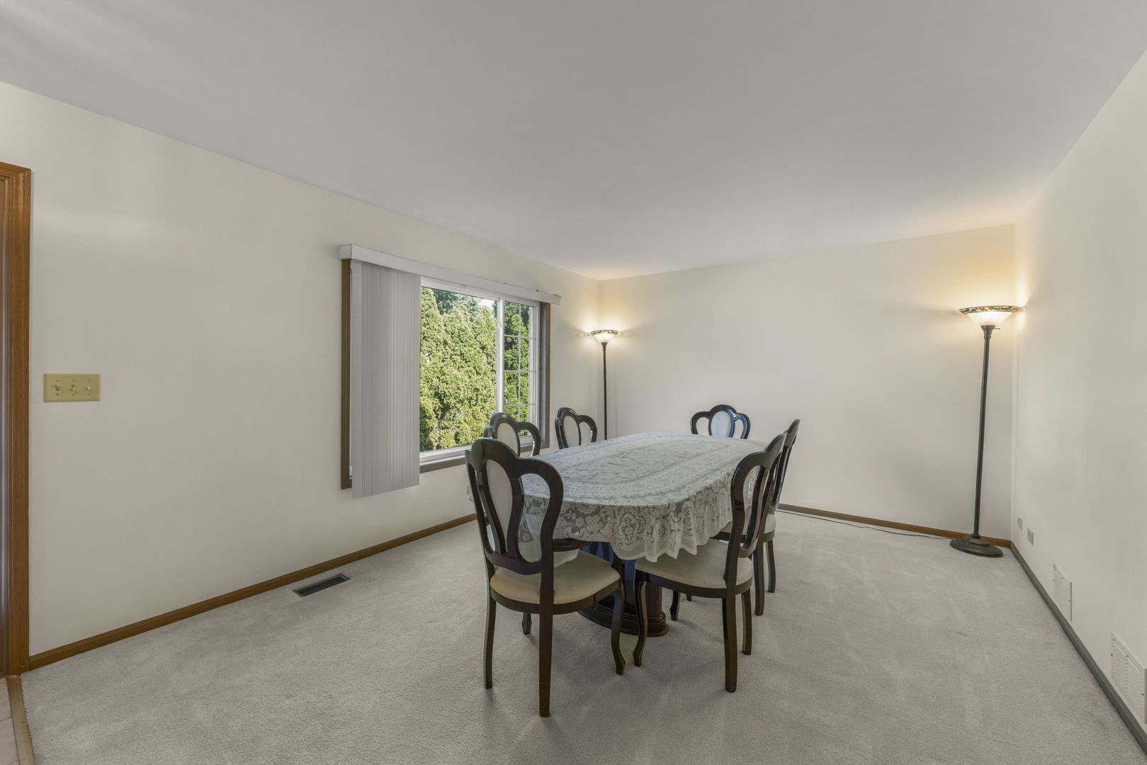 300 Starling Court #A, Bloomingdale, IL 60108