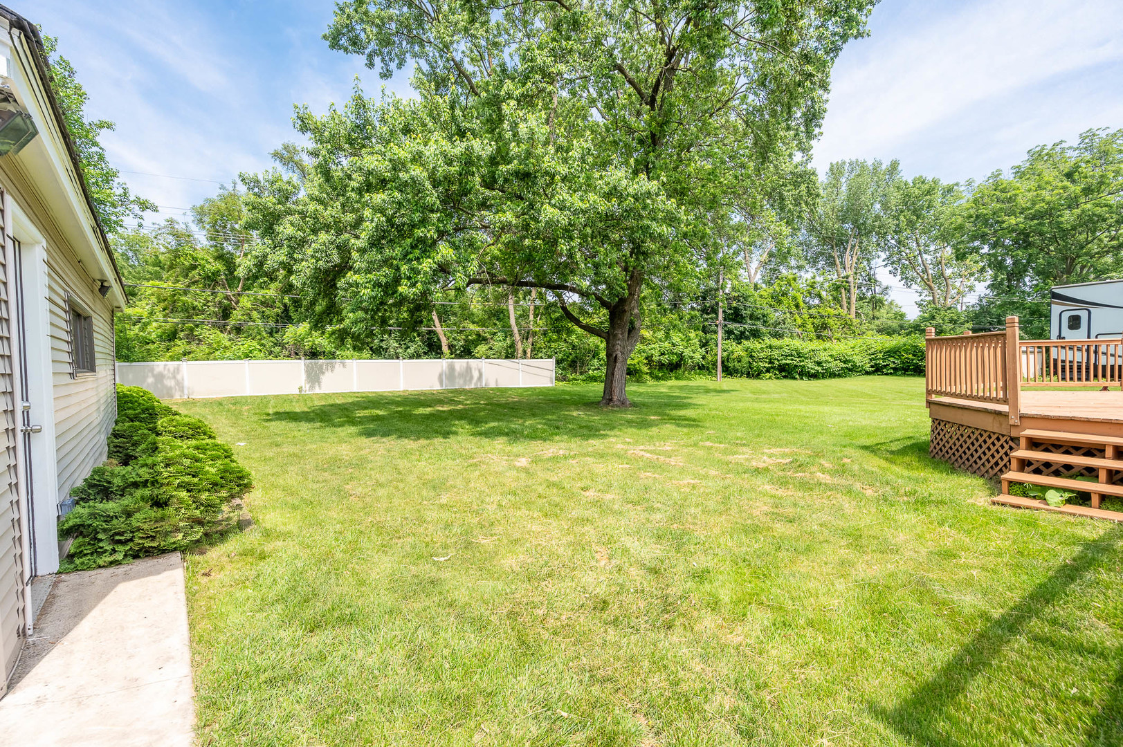 566 Glendale Avenue, Wheaton, IL 60187