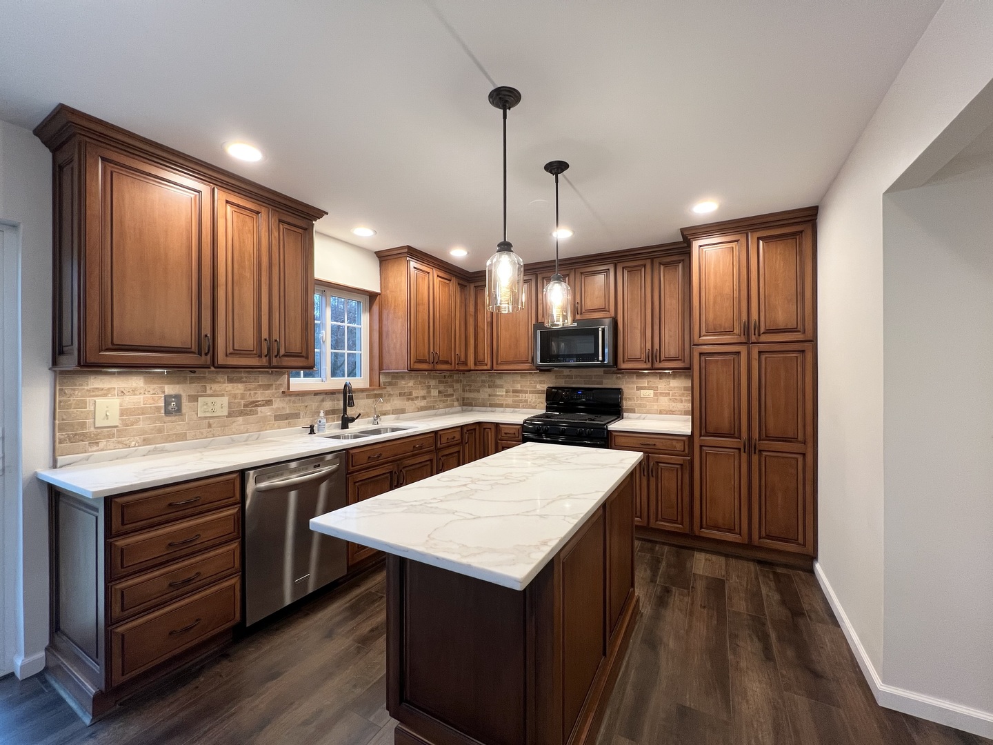 2741 Gateshead Drive, Naperville, IL 60564