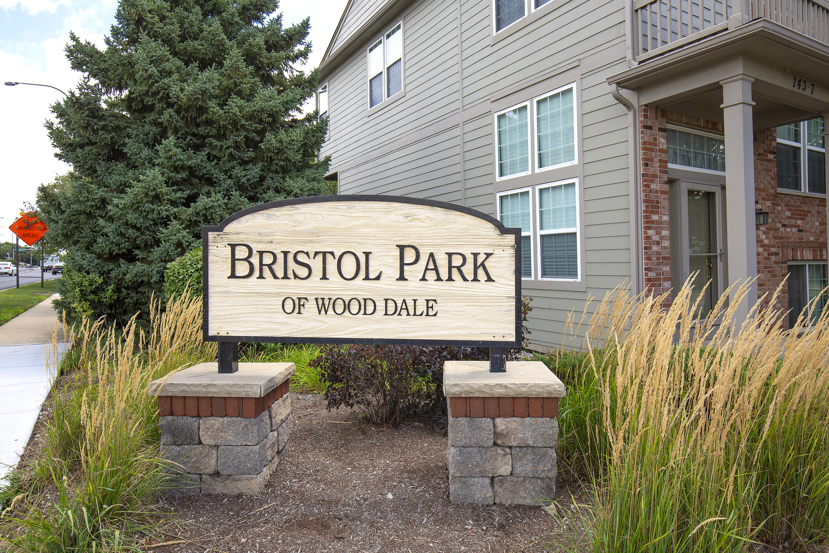 1457 Blackhawk Court #1, Wood Dale, IL 60191