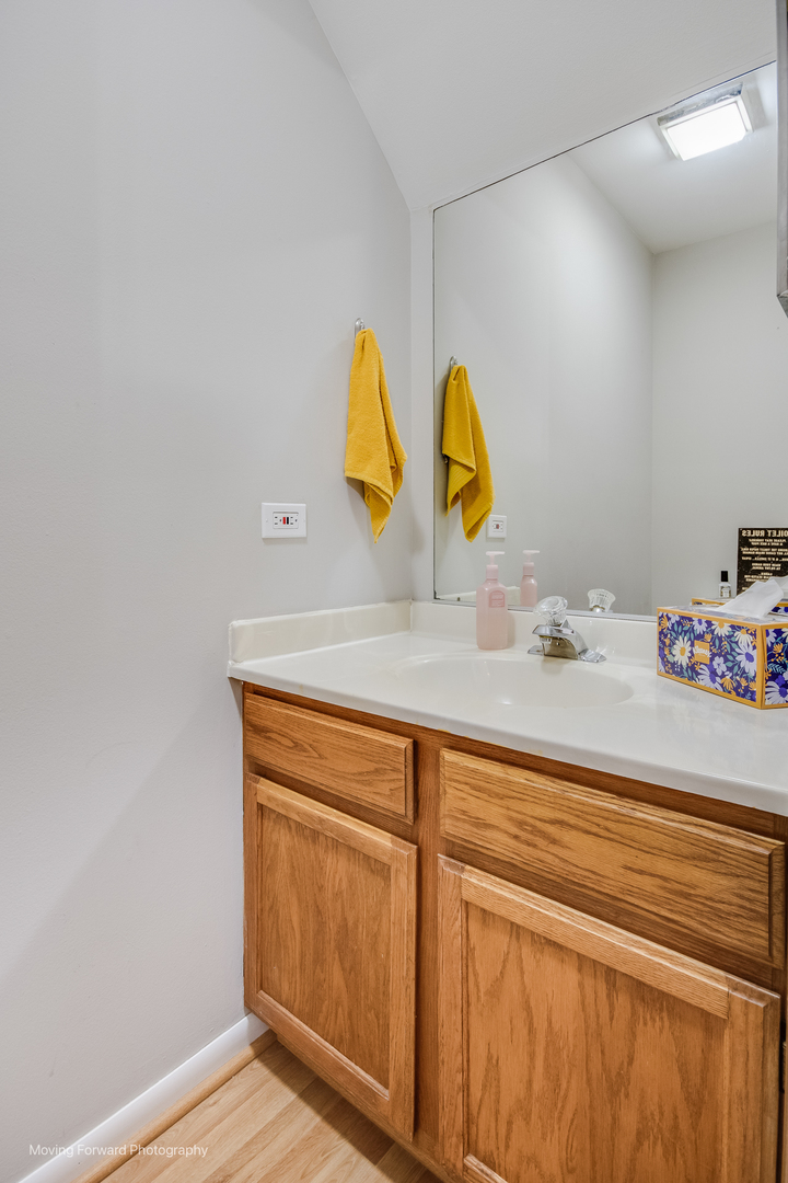 1490 W Jefferson Avenue #B, Naperville, IL 60540