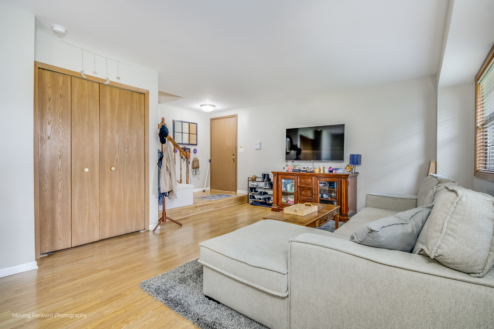 1490 W Jefferson Avenue #B, Naperville, IL 60540