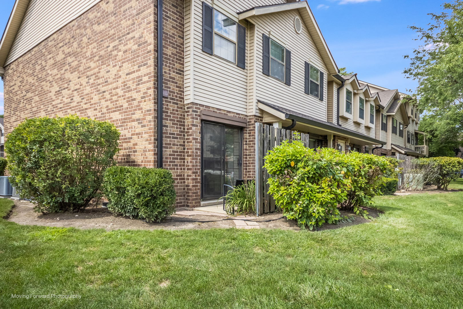 1490 W Jefferson Avenue #B, Naperville, IL 60540