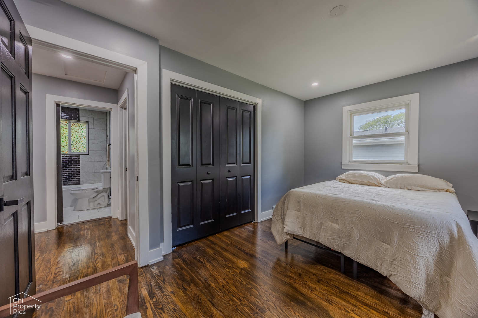 752 Rolling Drive, Lisle, IL 60532