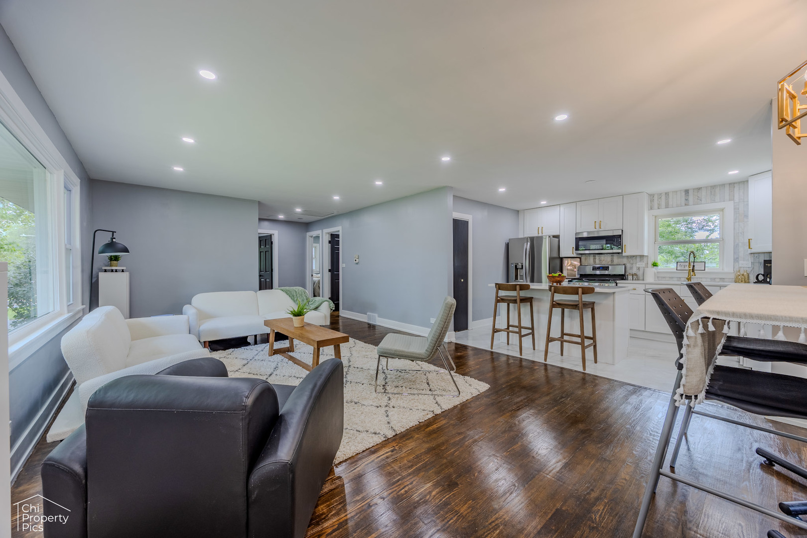 752 Rolling Drive, Lisle, IL 60532