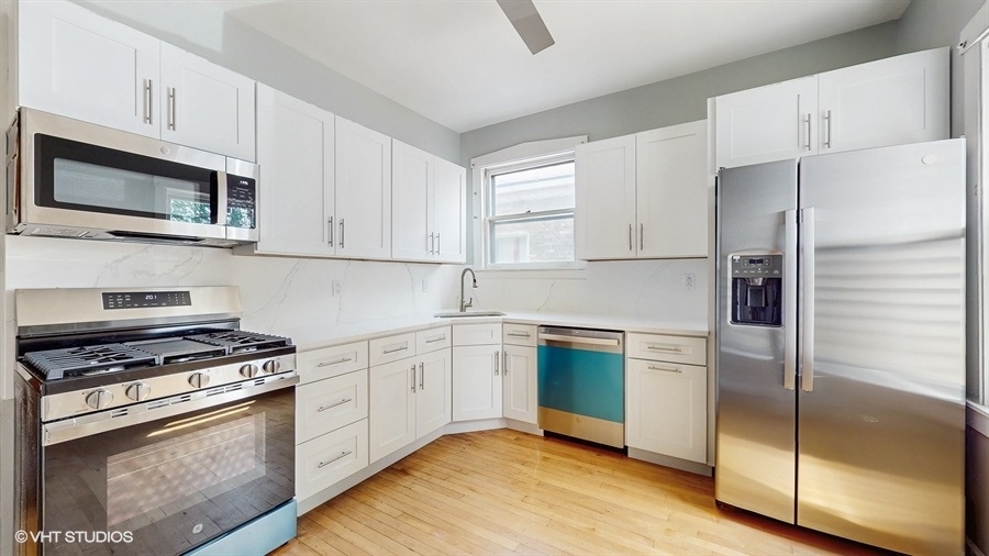 5041 W Fletcher Street, Chicago, IL 60641