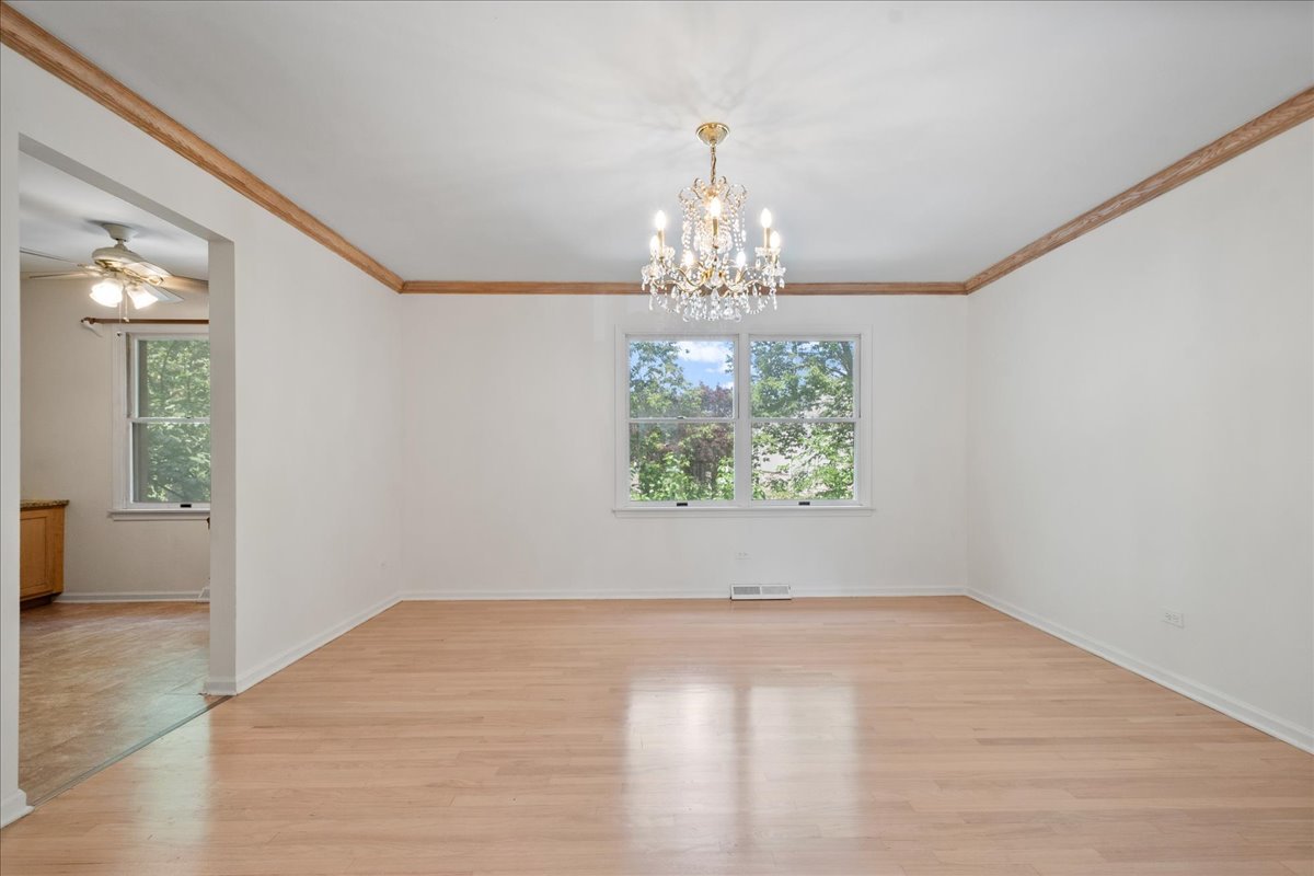 5332 Fairview Lane, Skokie, IL 60077