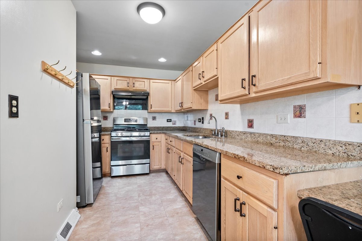 5332 Fairview Lane, Skokie, IL 60077