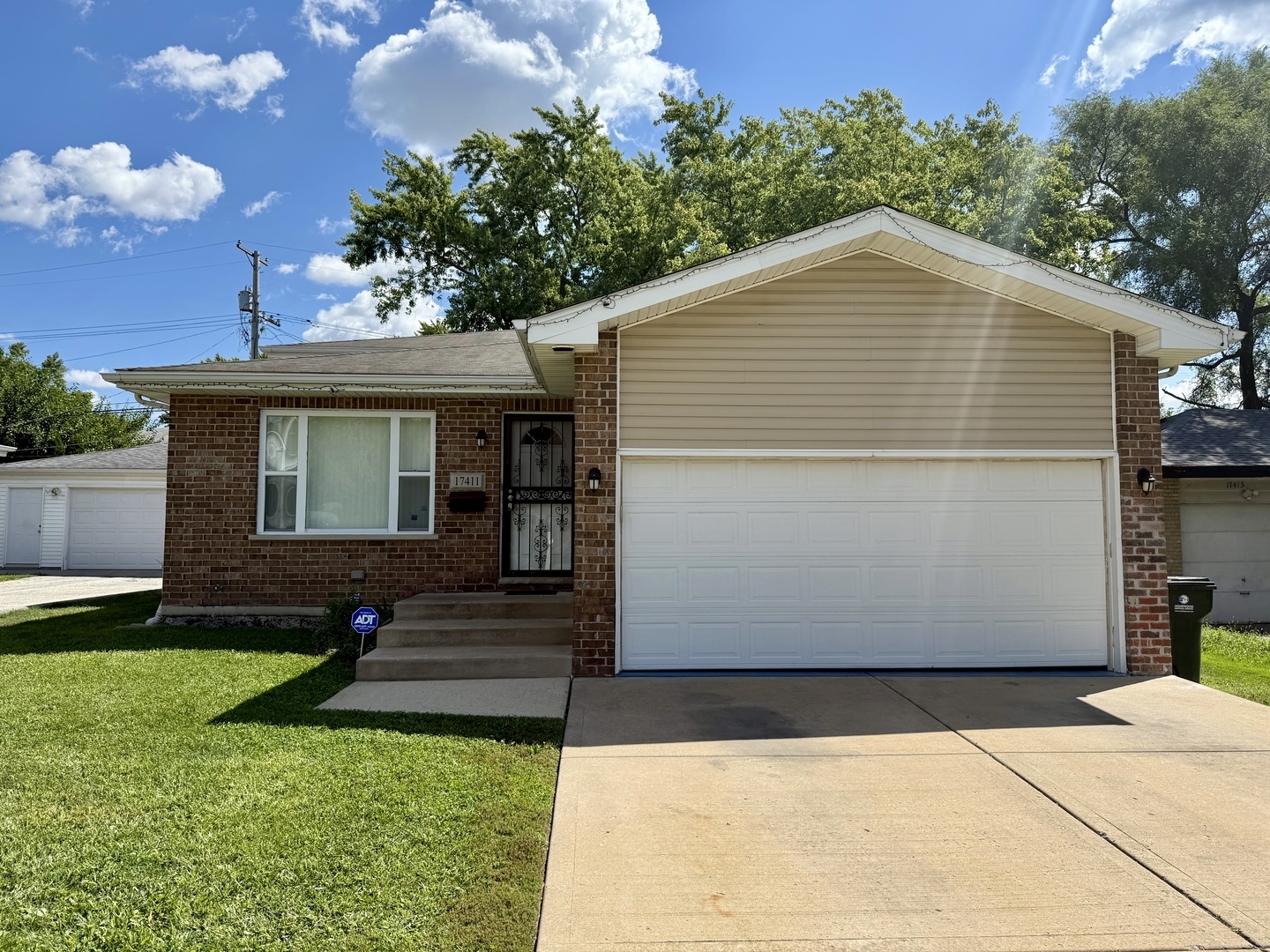 17411 Kedzie Avenue, Hazel Crest, IL 60429