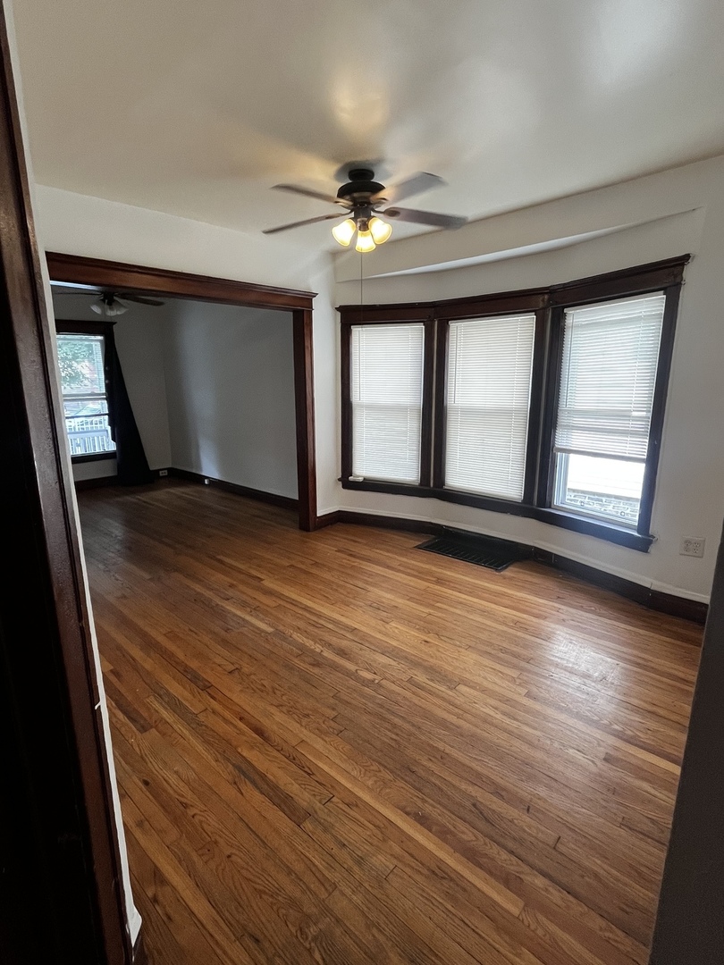 3345 W 61st Place, Chicago, IL 60629