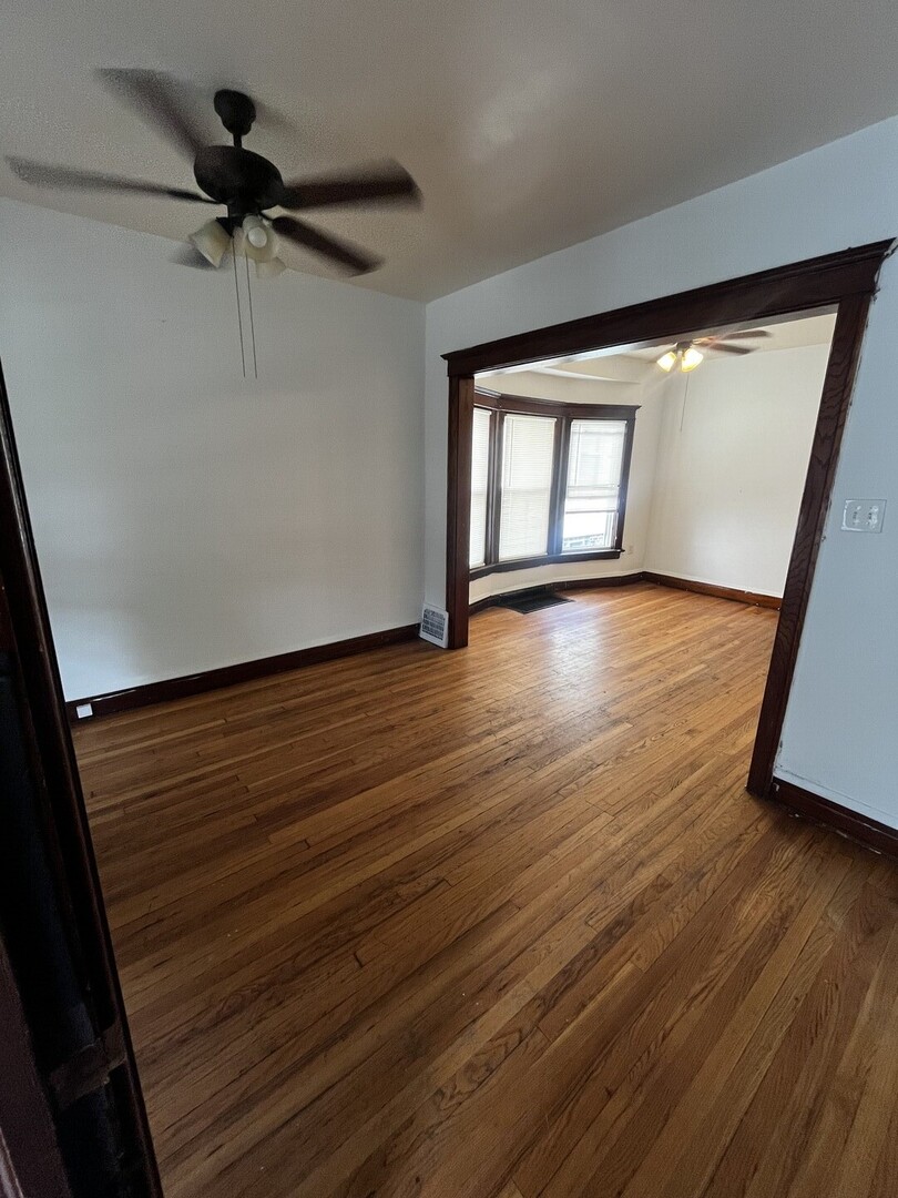3345 W 61st Place, Chicago, IL 60629