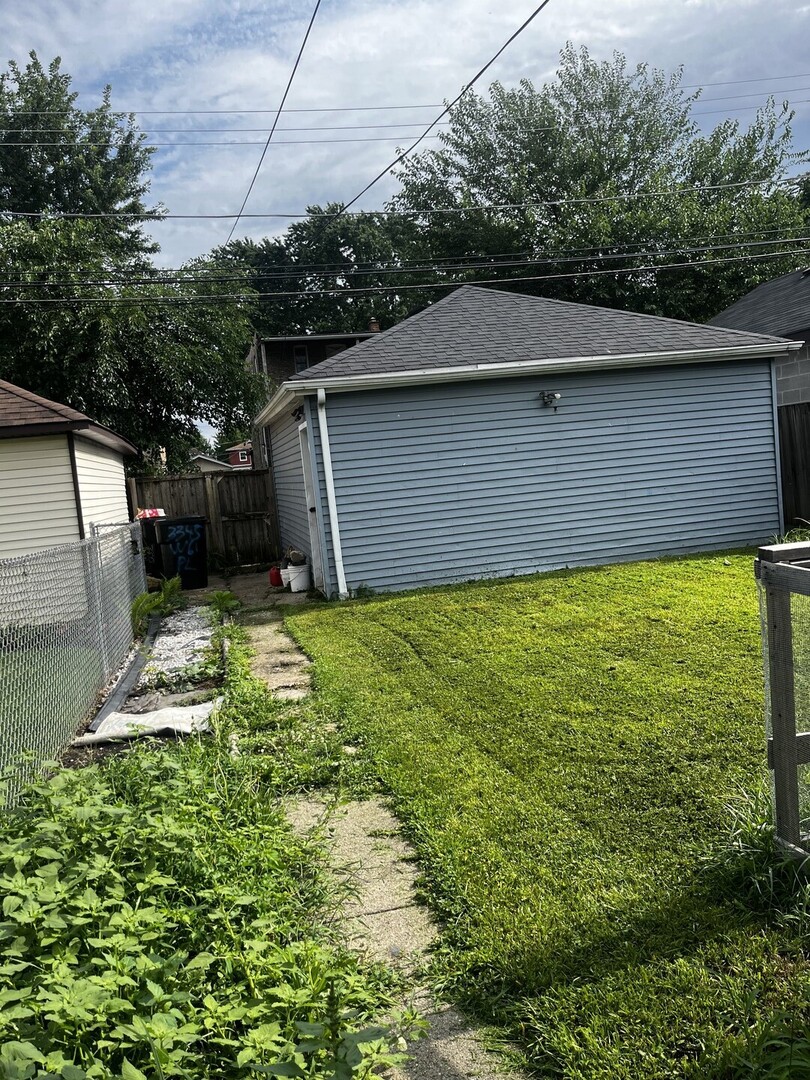 3345 W 61st Place, Chicago, IL 60629