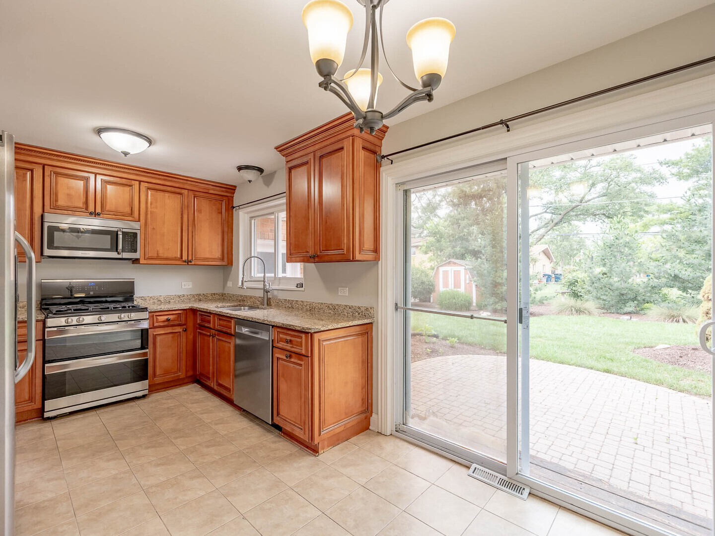 454 E Park Avenue, Elmhurst, IL 60126