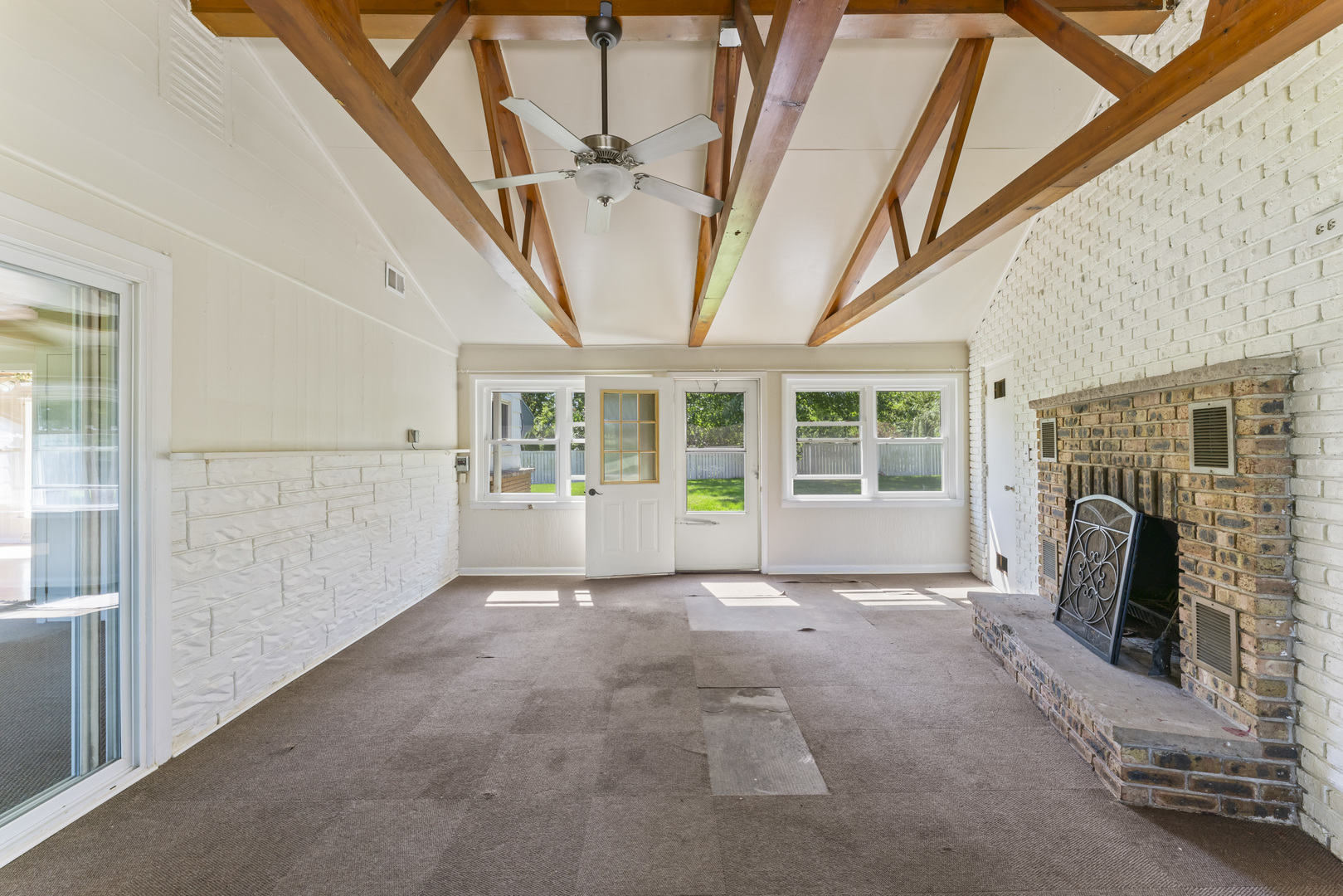 4501 E Kuhn Road, Richmond, IL 60071