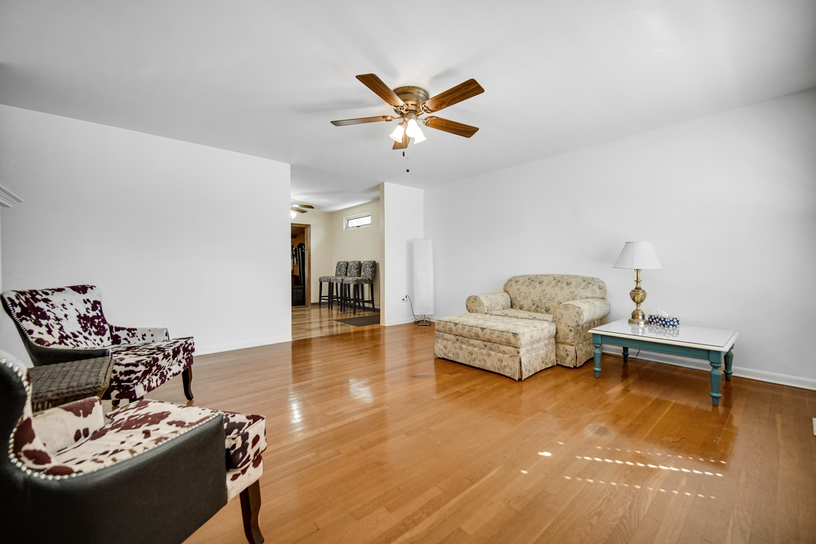 13209 E Playfield Drive, Crestwood, IL 60418