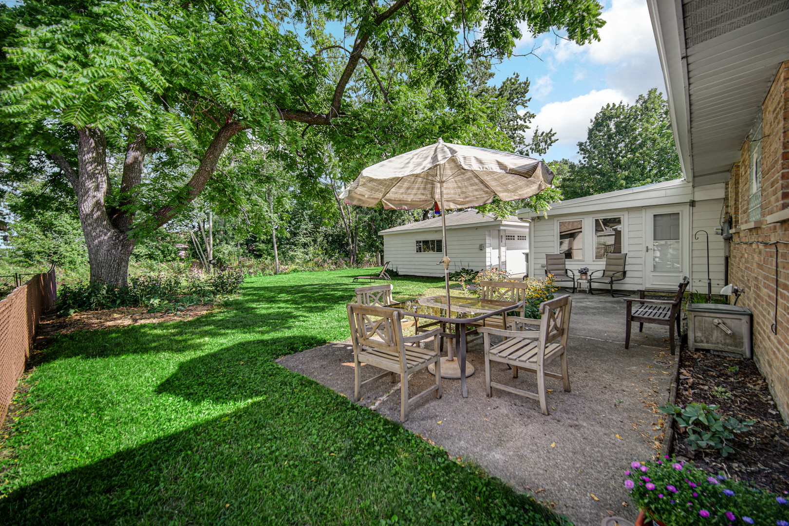 13209 E Playfield Drive, Crestwood, IL 60418