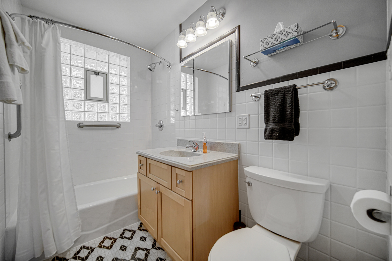 13209 E Playfield Drive, Crestwood, IL 60418