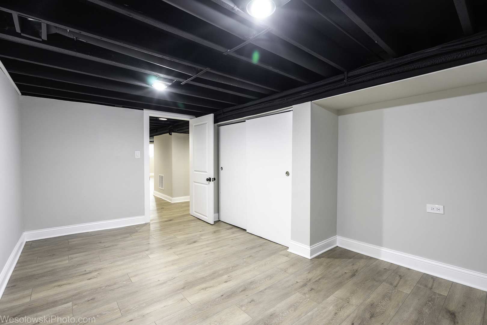 4055 N Marmora Avenue, Chicago, IL 60634