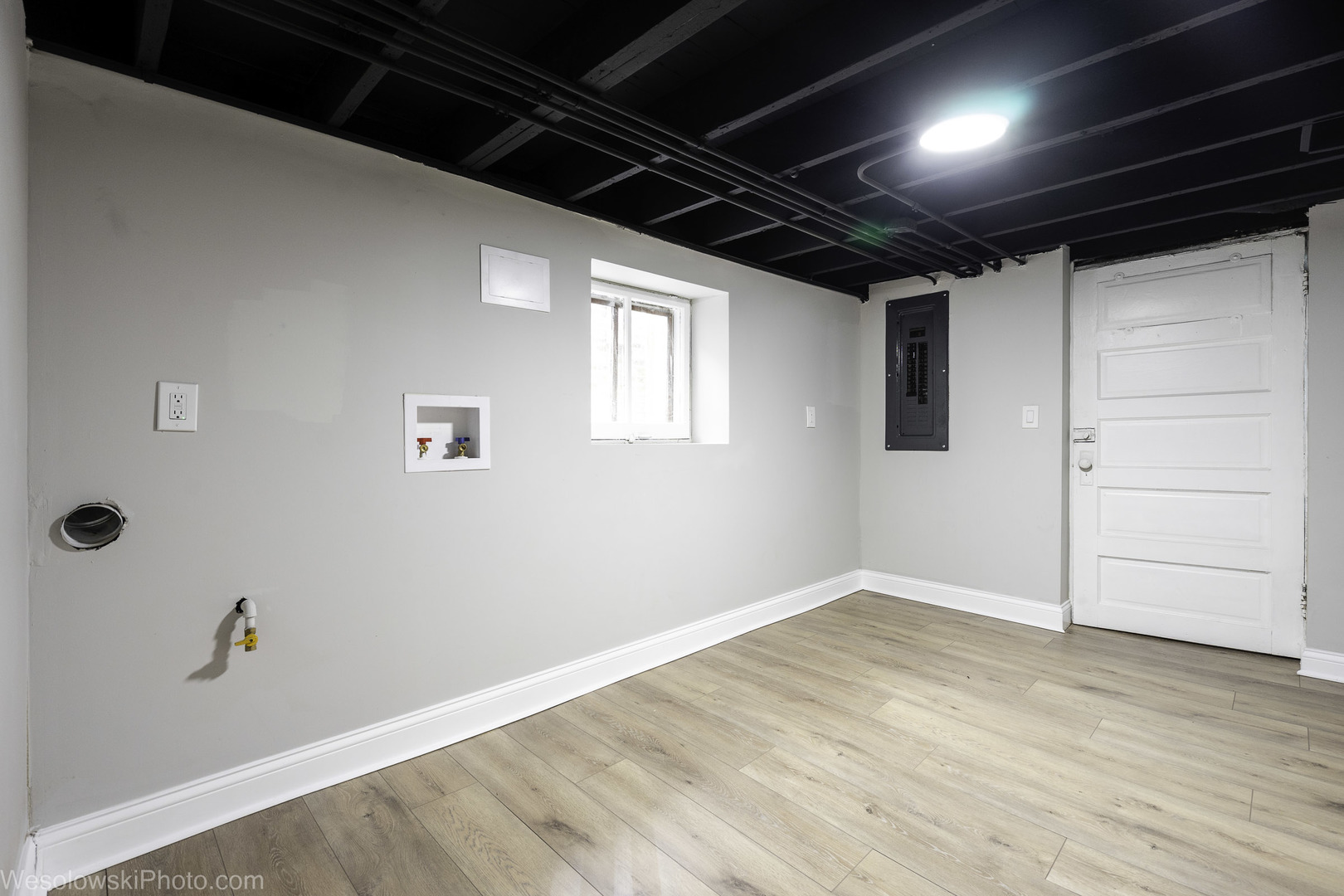 4055 N Marmora Avenue, Chicago, IL 60634