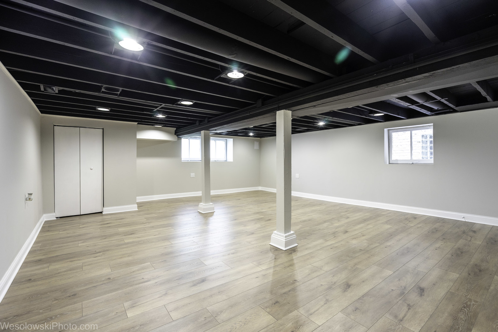 4055 N Marmora Avenue, Chicago, IL 60634