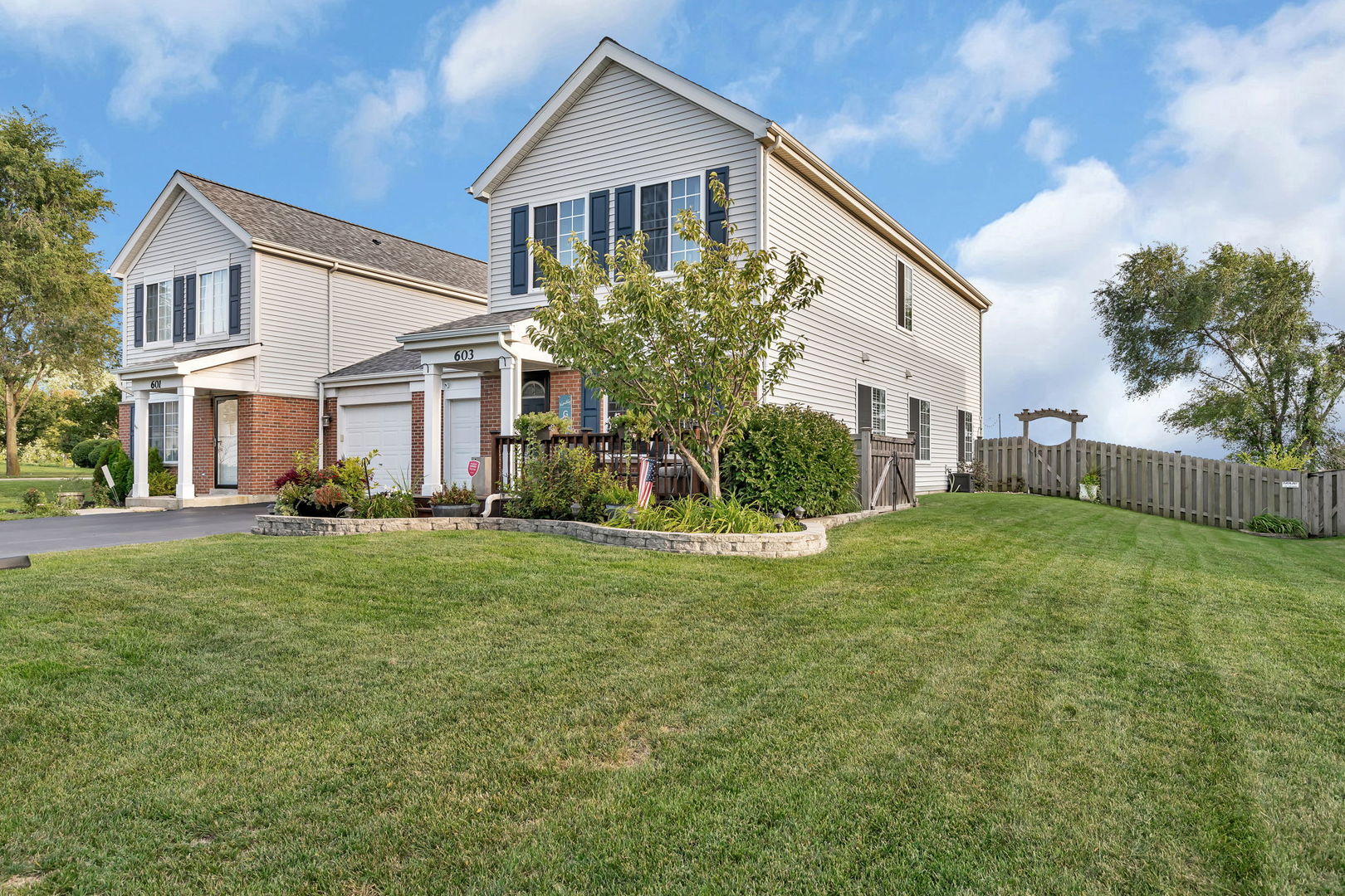 603 Briarcliff Drive, Minooka, IL 60447