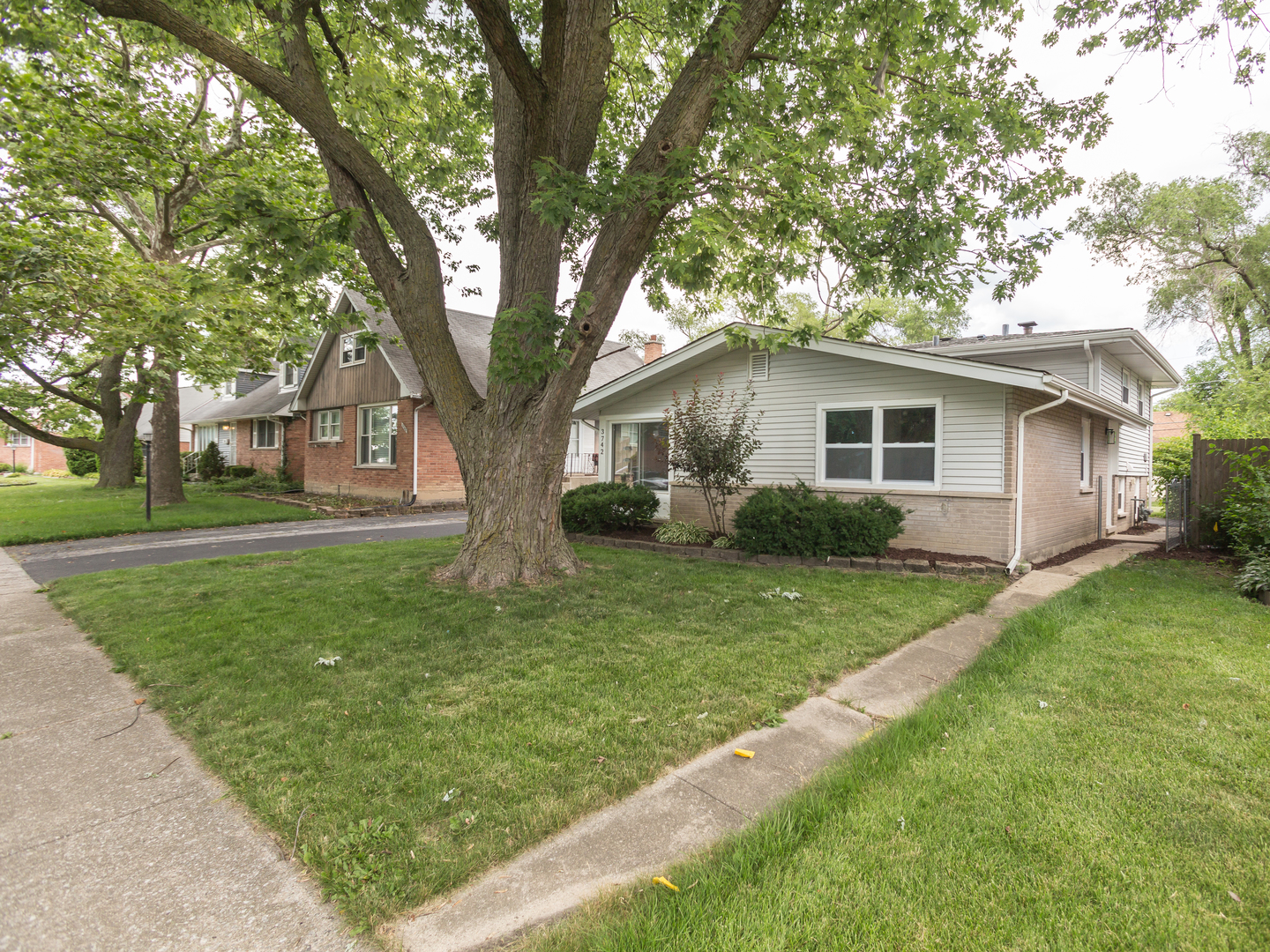 3742 W 168th Street, Country Club Hills, IL 60478