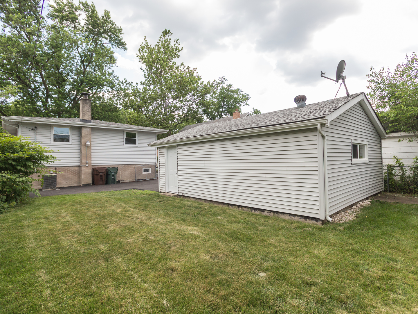 3742 W 168th Street, Country Club Hills, IL 60478
