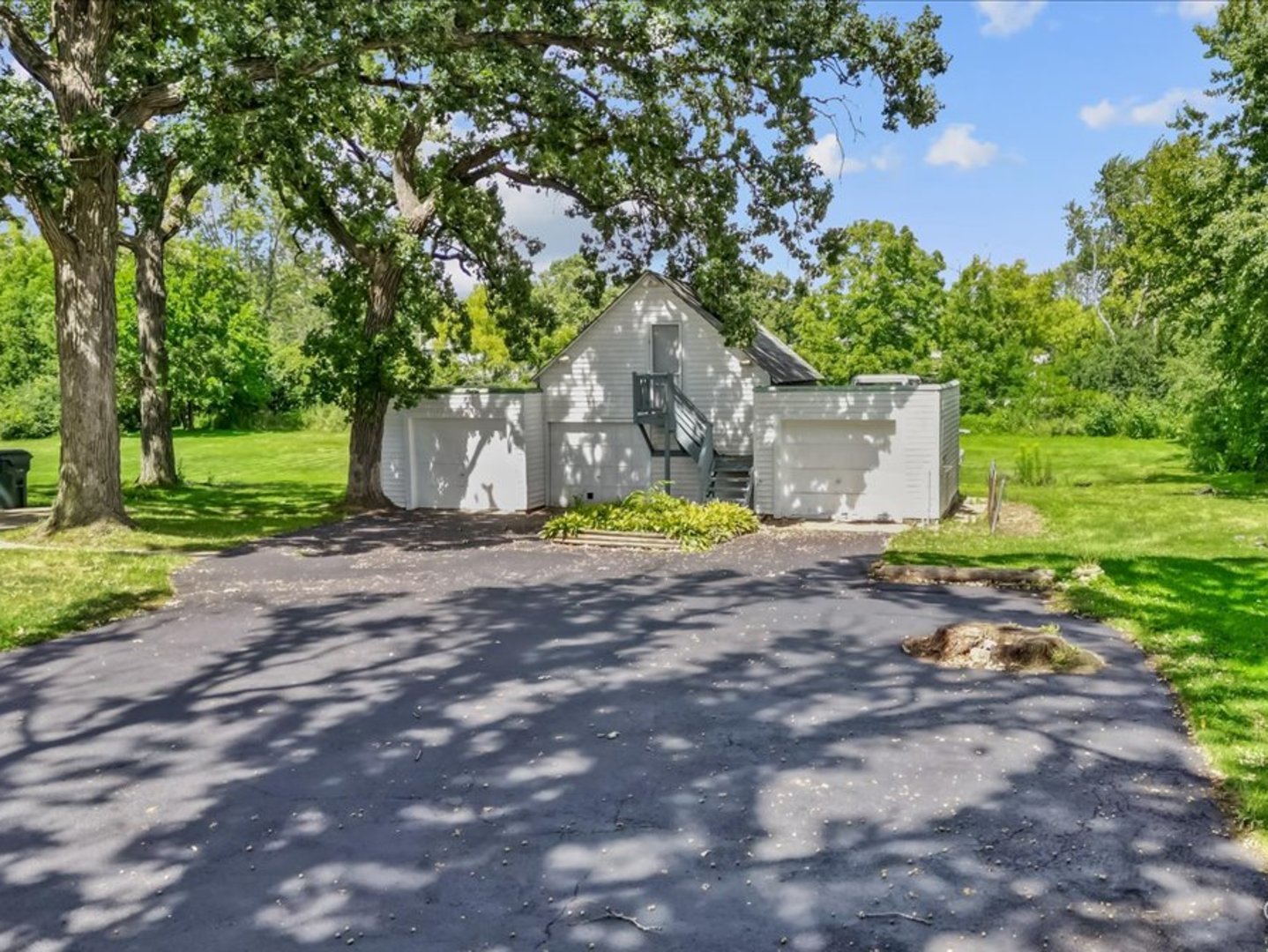 2822 26th Street, Zion, IL 60099