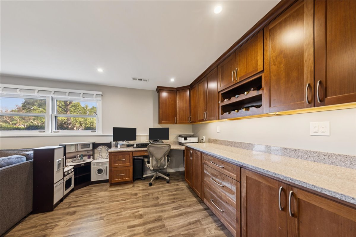 5518 Wilcox Avenue, Downers Grove, IL 60516