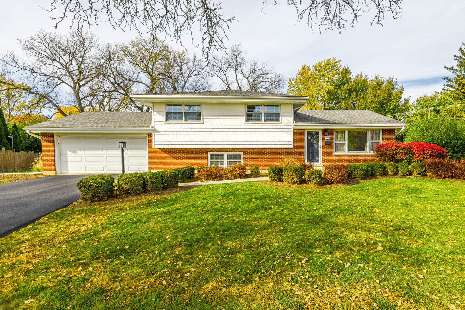 5518 Wilcox Avenue, Downers Grove, IL 60516