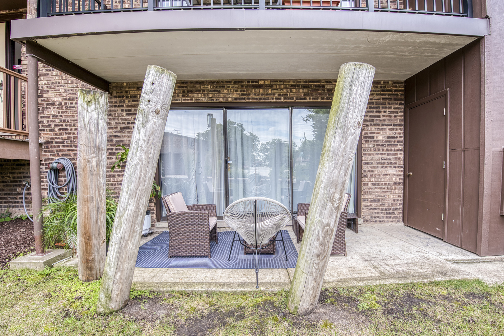47 W Pier Drive #102, Westmont, IL 60559